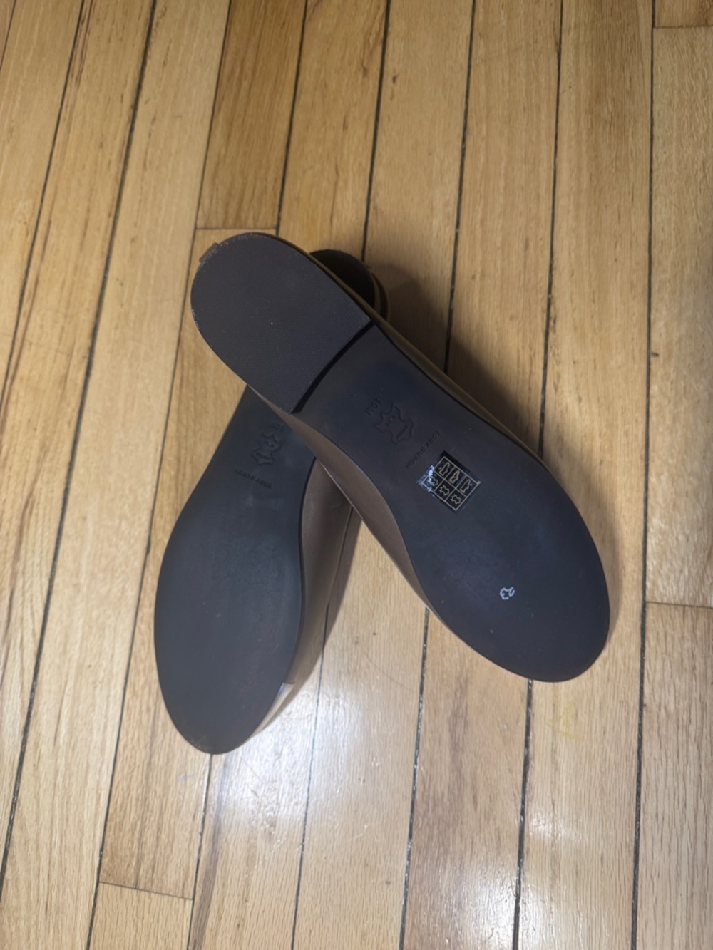 Tory Burch Women's Brown Ballet Flats with Metallic Toe - Picture 5 of 5